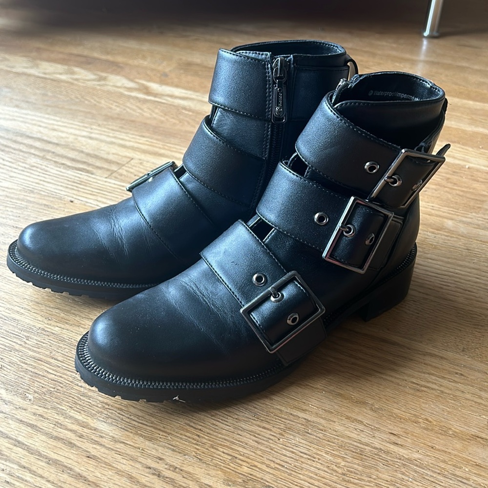 Buckle Leather Black Boots